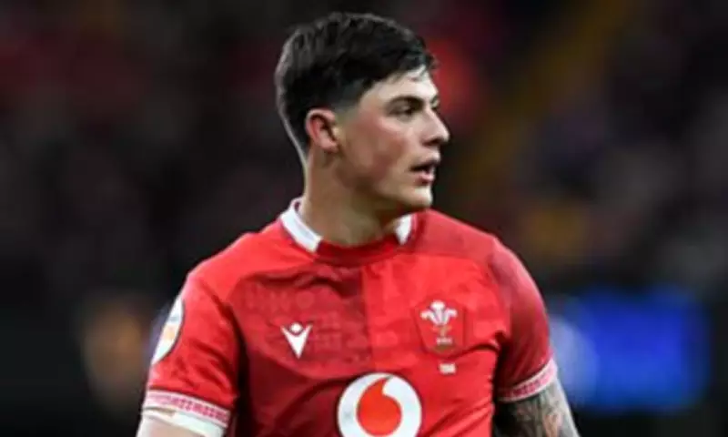 Louis Rees-Zammit Aims for World's Best After Rugby Return