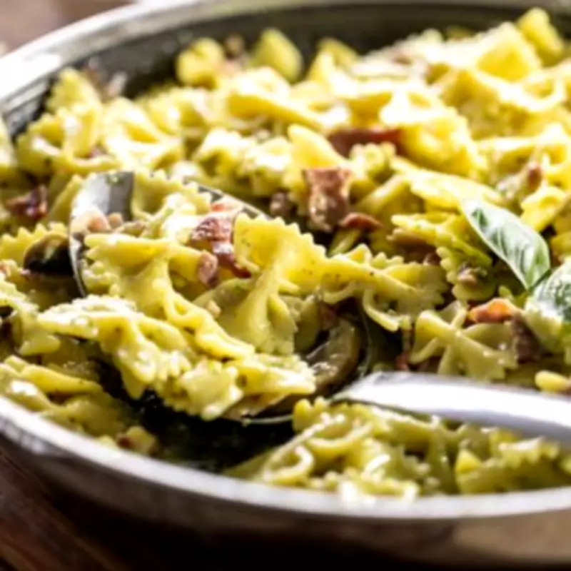 Mary Berry's Quick Bacon & Pesto Pasta: A 30-Minute Weeknight Winner