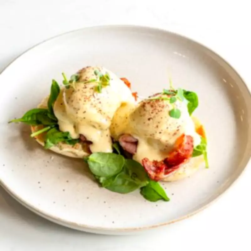 Mary Berry's Simplified Eggs Benedict Recipe for Home Cooks