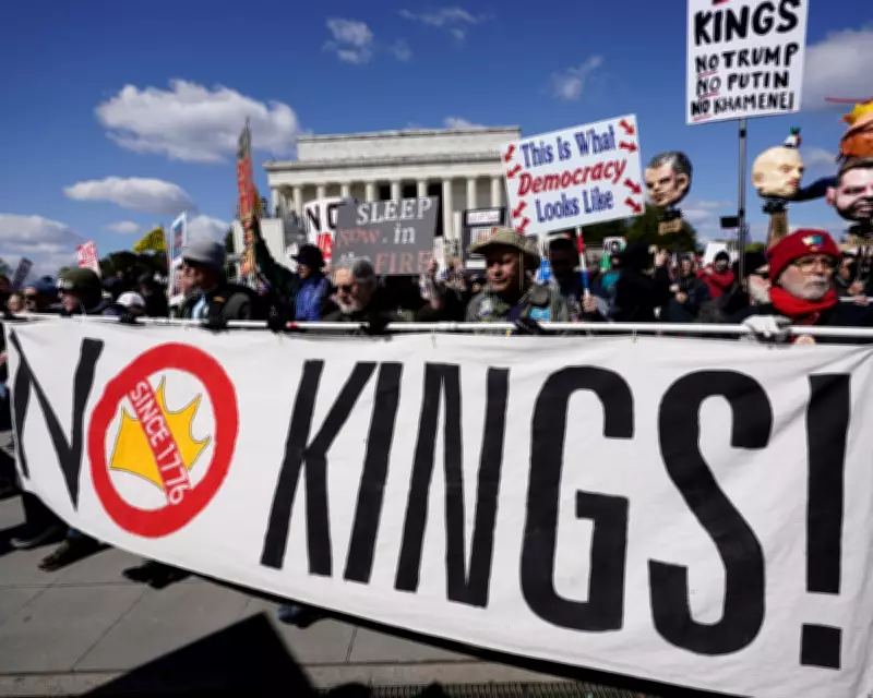 Massive 'No Kings' Protests Sweep US and Europe, Countered by Pro-Trump Rallies
