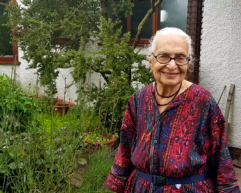 Mehr Fardoonji: Organic Farming Pioneer and Yoga Teacher Dies at 95