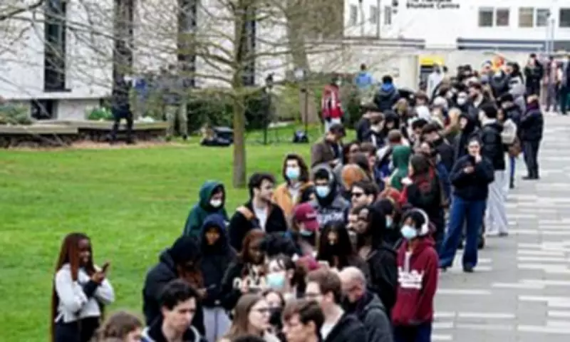 Meningitis Outbreak in Kent: Two Dead, 11 Critically Ill as Vape Sharing Suspected