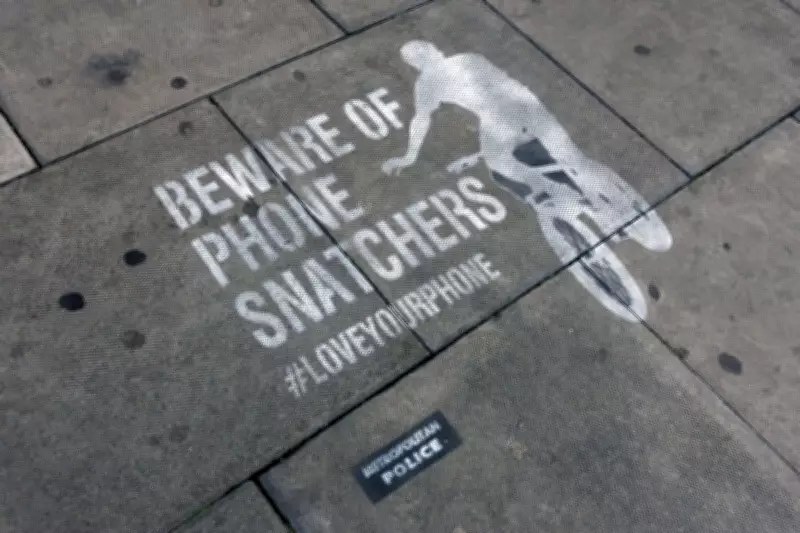 Met Police Close 95% of Phone Theft Cases, Charge Rate Below 1%