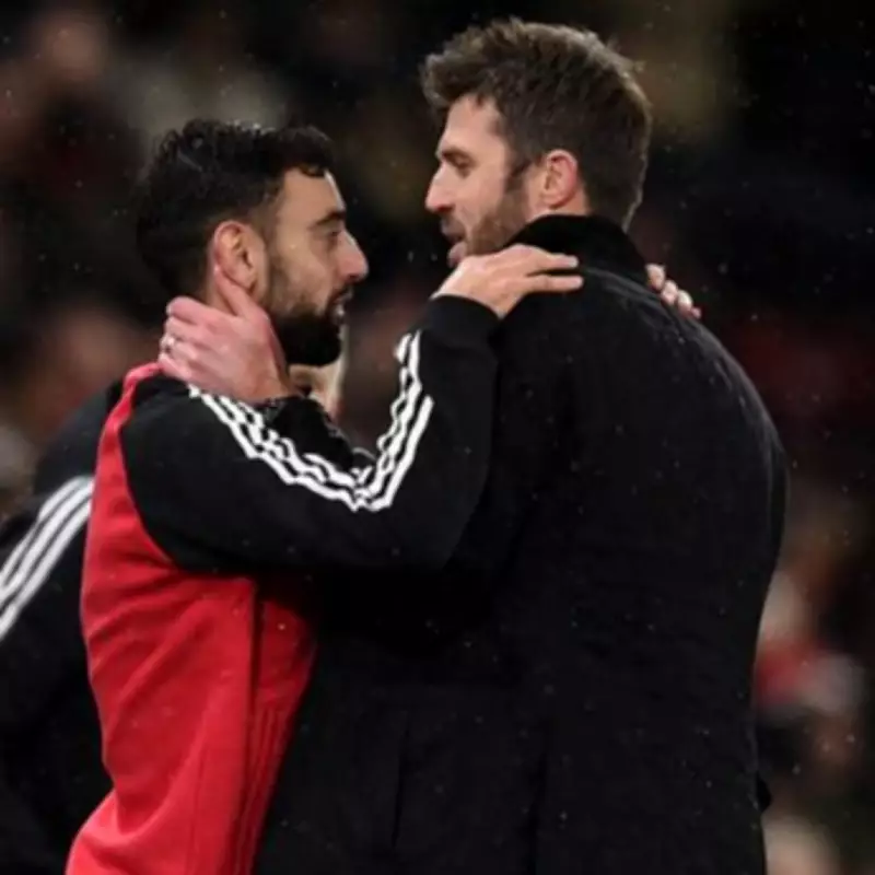 Michael Carrick's New Man Utd Rule That Could Disrupt Bruno Fernandes' Routine