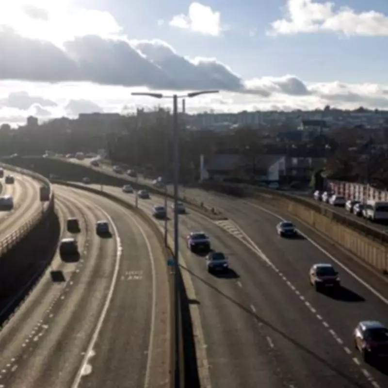Motorists Risk £100 Fine for Common Motorway Undertaking Manoeuvre
