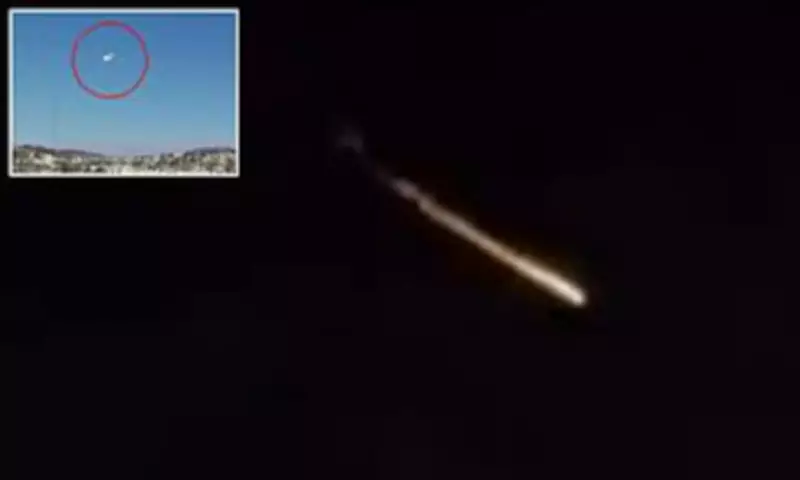Mysterious Zigzagging Fireball Over Texas Defies Physics, Sparks UFO Speculation