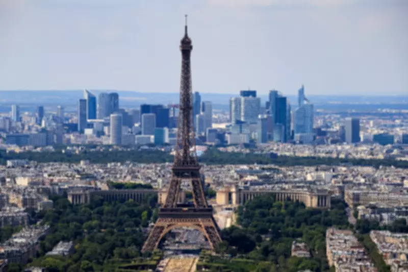 Original Eiffel Tower Staircase Segment to be Auctioned in Paris