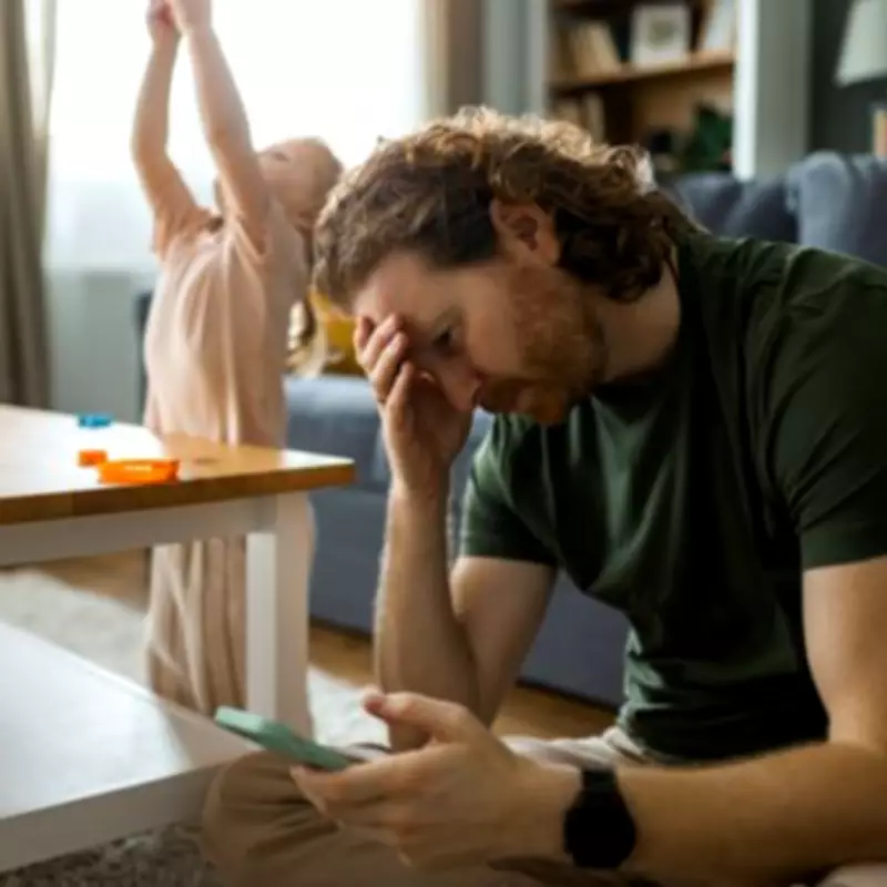 Parental Perfection Pressure: Social Media Fuels 'Keeping Up' Struggle