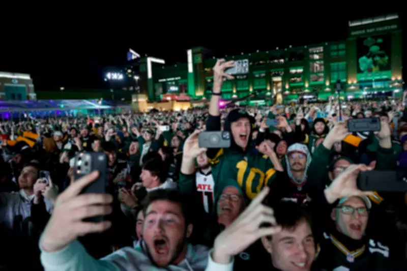 Pittsburgh Schools Shift to Remote Learning for NFL Draft Crowds