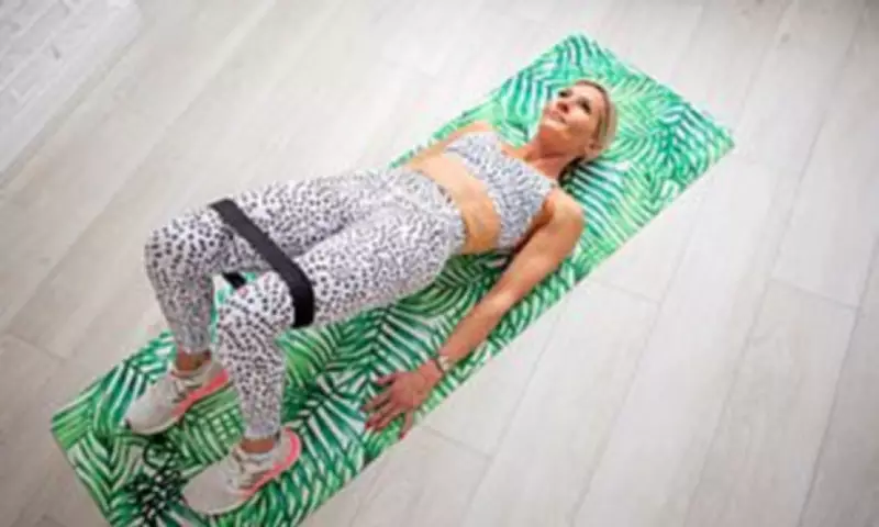 Post-Pregnancy Glute Transformation: Expert Exercises for Stronger, Toned Buttocks