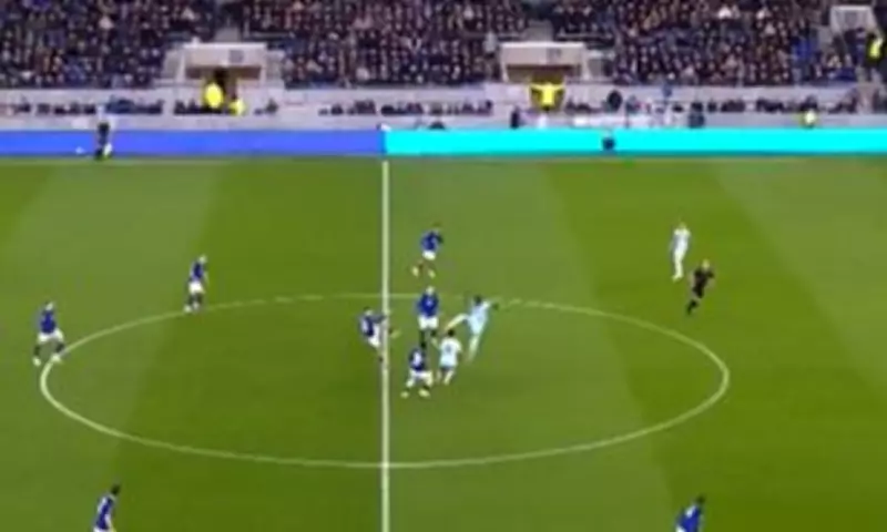 Premier League's Kick-Off Revolution: Everton and Brentford's Rugby-Style Tactics