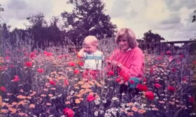 Prince William Shares Unseen Photo of Princess Diana in Touching Mother's Day Tribute