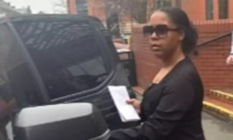 Prison Officer Admits Sexual Relationship with Inmate and Accepting Money