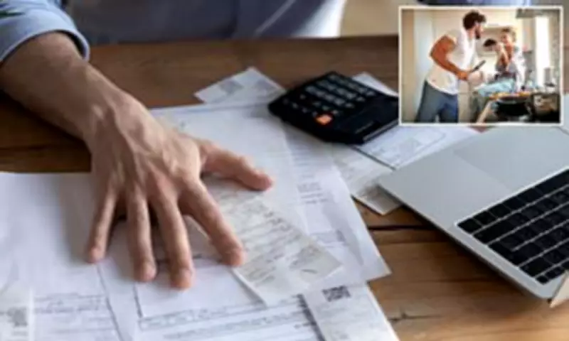 Rent Share Row: Roommate's Boyfriend Sparks Utility Bill Dispute in Modern Share House