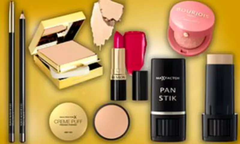 Retro 1960s Makeup Trends Experience Major Revival Among Gen Z in 2026