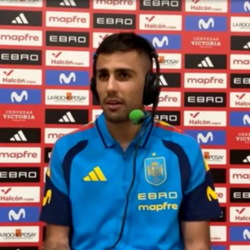 Rodri Backtracks on Real Madrid Transfer Comments After Media Backlash