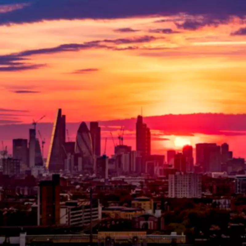 Saharan Dust Cloud Brings 'Blood Rain' and Spectacular Sunsets to UK