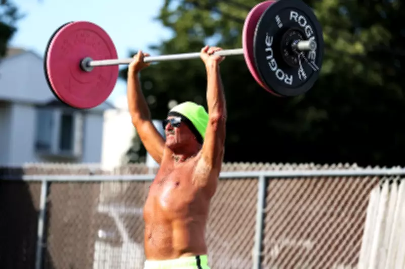 Science Reveals How to Build Muscle While Losing Fat Simultaneously