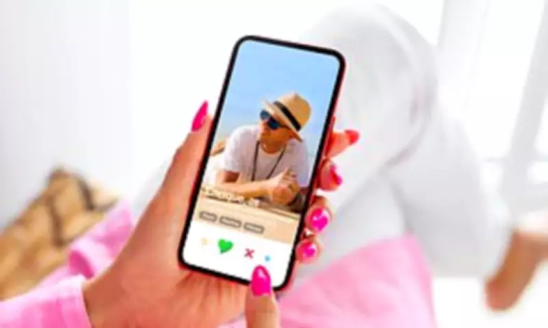 Scientists Reveal the Secret to Online Dating Success: Ditch the Lists, Tell a Story