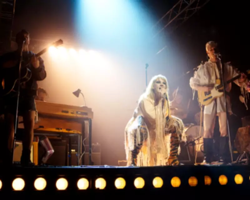 Self Esteem and David Hare Revive Rock Romp Teeth 'n' Smiles for West End