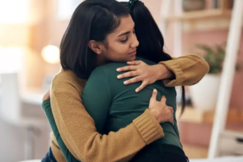 Sibling Support: More Brothers and Sisters Ease Grief After Parental Death