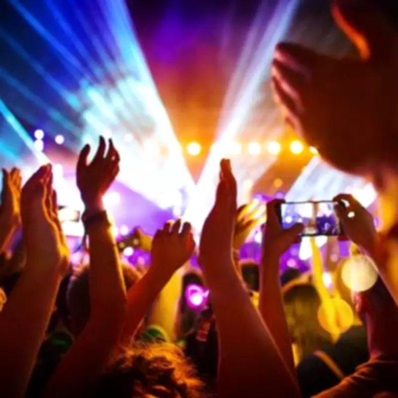 Smartphone Photography Struggles: Why Brits Miss Key Moments in Low Light