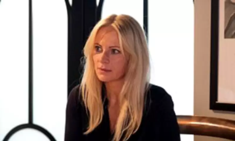 Soap Stars Cancel Fan Event Over Contract Dispute, Leaving Fans Out of Pocket