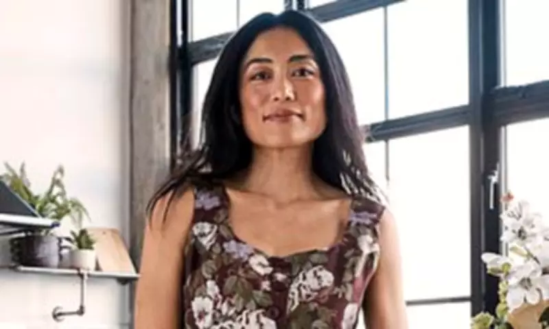 Spring 2026 Fashion: Bold Florals with a Grown-Up Twist