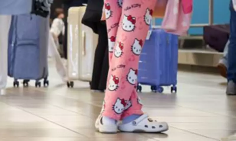 Tampa Airport's Pyjama Ban Post Sparks Heated Travel Fashion Debate