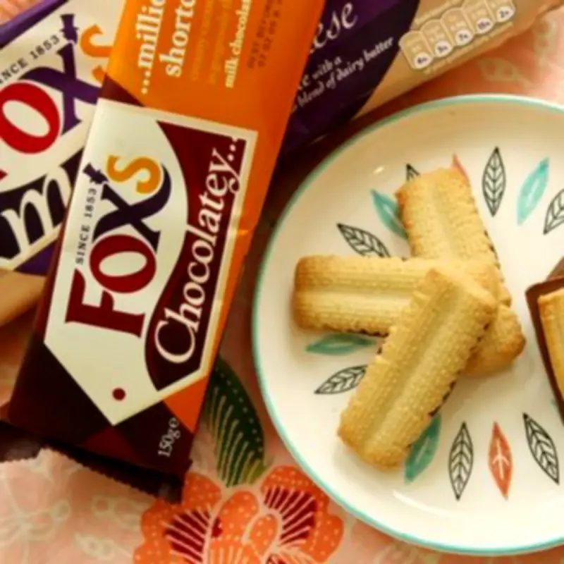 Tesco Shoppers Flock to Buy New Fox's Chocolate & Vanilla Crunch Creams