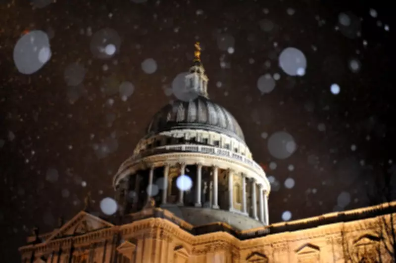 The Eloquent Silence: How Great Writers Harness Quiet in Literature