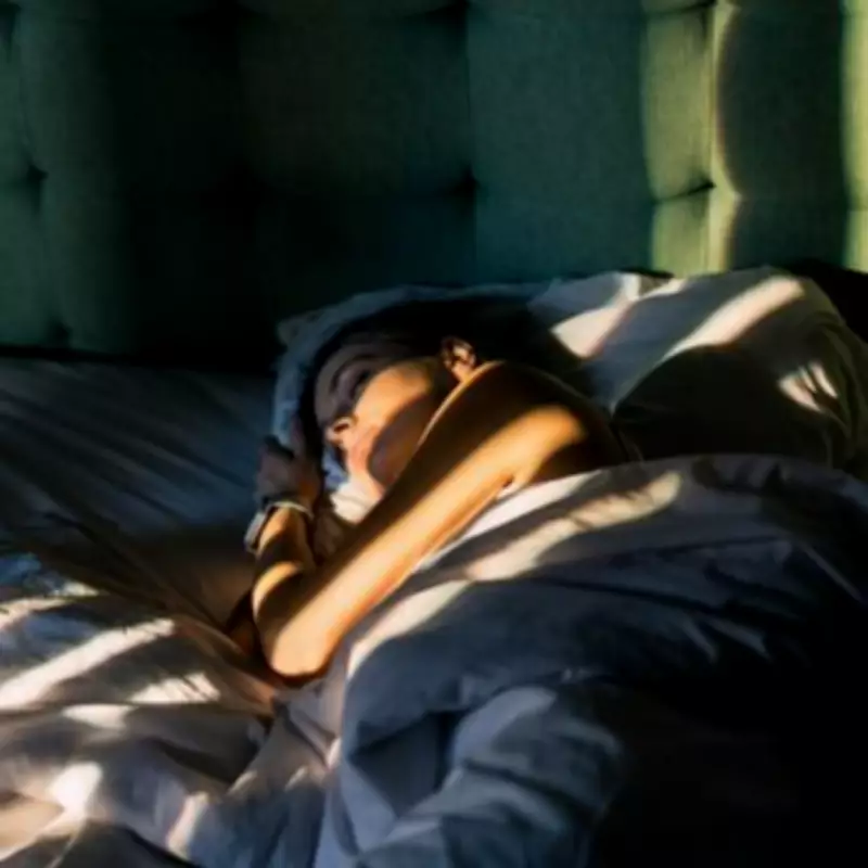 The 'Reverse Blink' Sleep Trick: A 10-Second Method Backed by Neuroscience