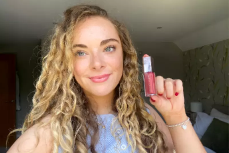 The Ultimate Guide to the Best Lip Glosses of 2024: Shine and Hydration Tested