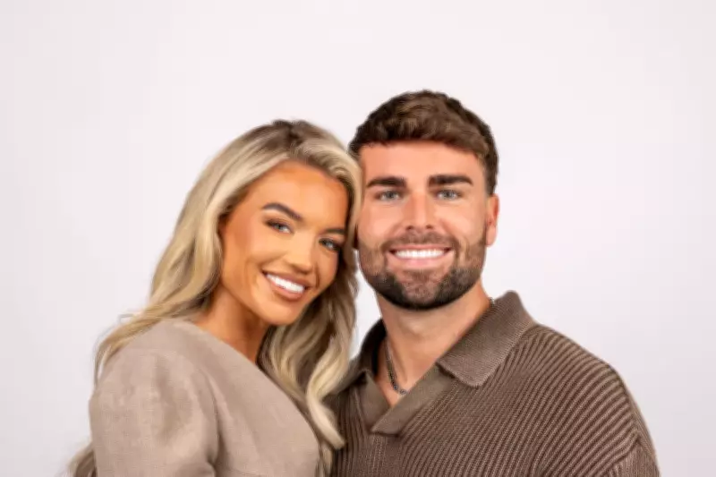 Top 5 Podcast Picks This Week: Books, Relationships, History & Sports