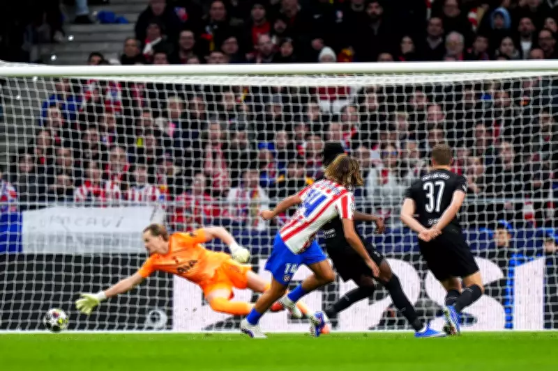Tottenham's Kinsky Subbed After 17-Minute Nightmare in Champions League