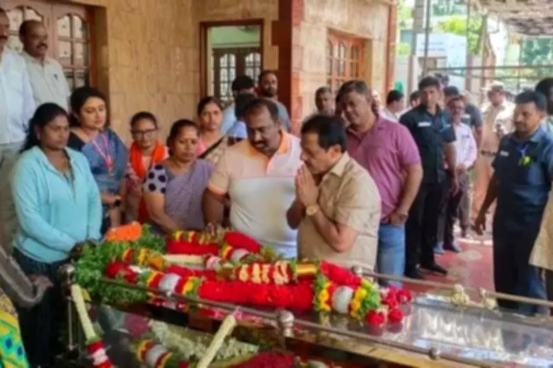 Trainee Vet Killed by Pregnant Hippo at Indian Zoo During Late-Night Check