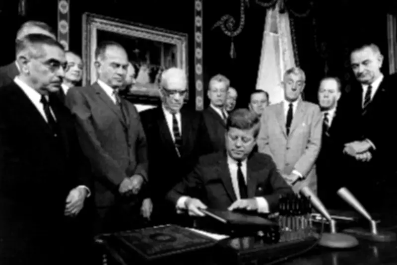 Trump Eyes Historic Treaty Room for White House Guest Bedroom Renovation