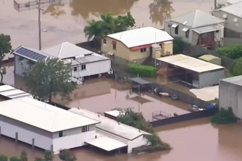 Two Chinese Tourists Found Dead in Queensland Floodwaters After Car Submerged