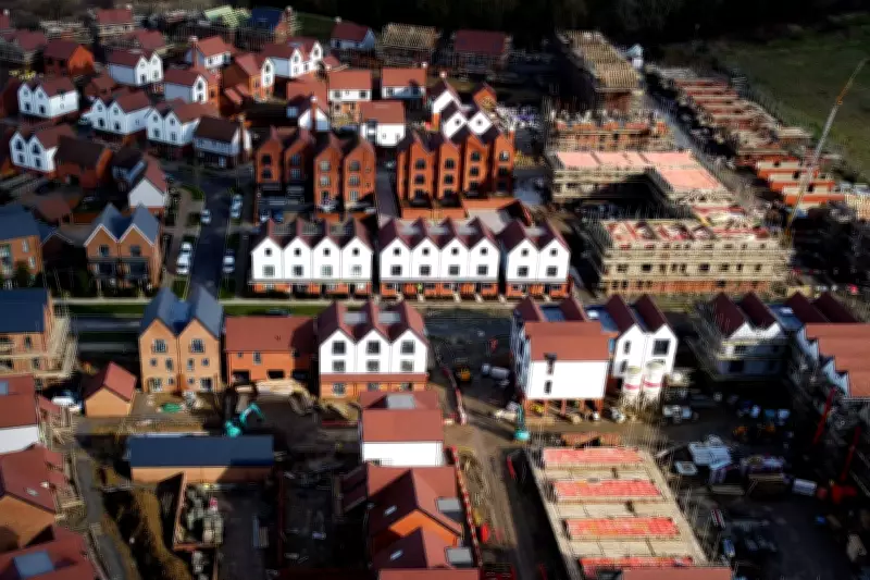 UK Construction Slump Deepens as Wet Weather Disrupts Recovery Hopes