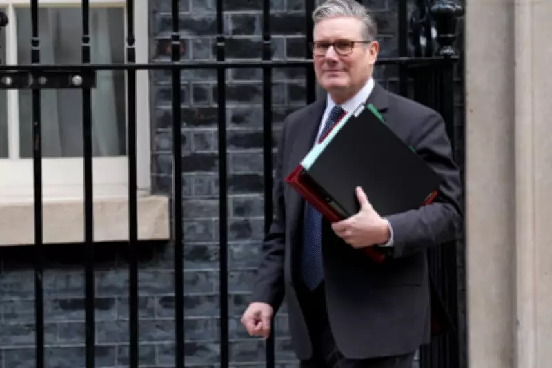 UK Economy Stagnates in January, Dealing Blow to Starmer's Growth Pledge