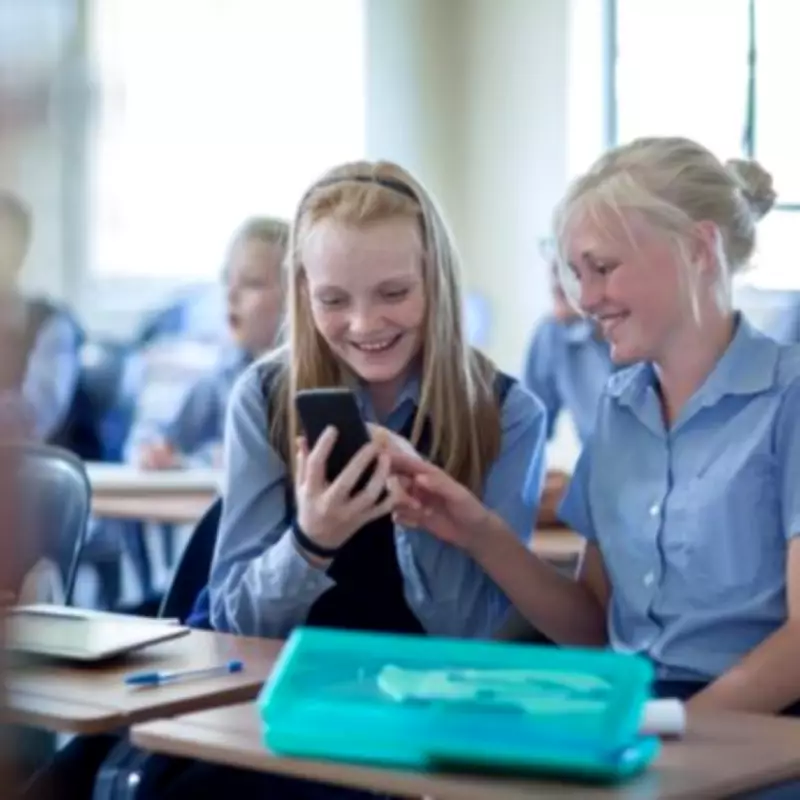 UK Parents to Trial New Powers to Limit Teenagers' Social Media Usage