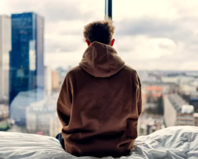 UK Pilot: £2,000 Cash Grants Reduce Homelessness Among Care Leavers