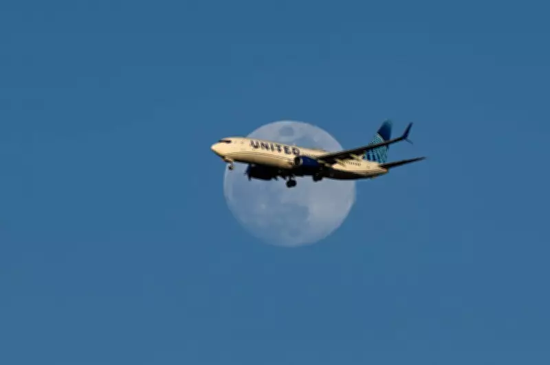 United Flight Narrowly Avoids US Military Helicopter in California
