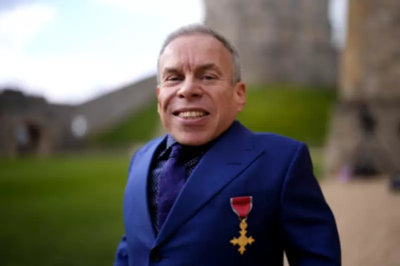 Warwick Davis Advocates Social Media Ban for Children to Reconnect with Nature