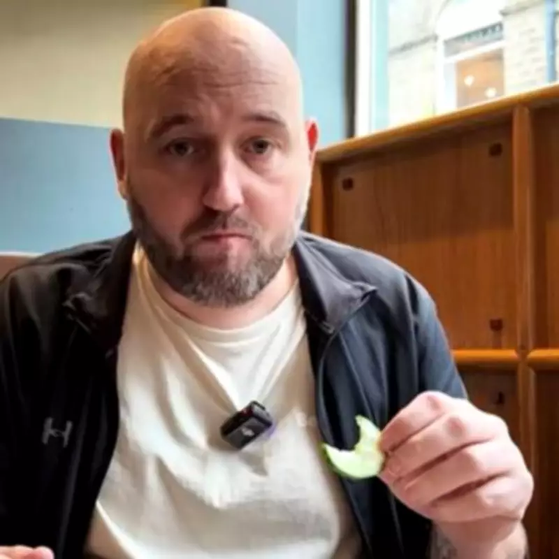 Wetherspoons Fan's Gourmet Jacket Potato Disappointment Leaves Him 'Sad'