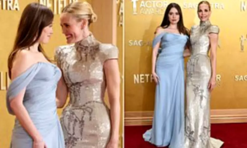 White Lotus Stars Reunite at Actor Awards as Kristen Bell Hosts Netflix Ceremony