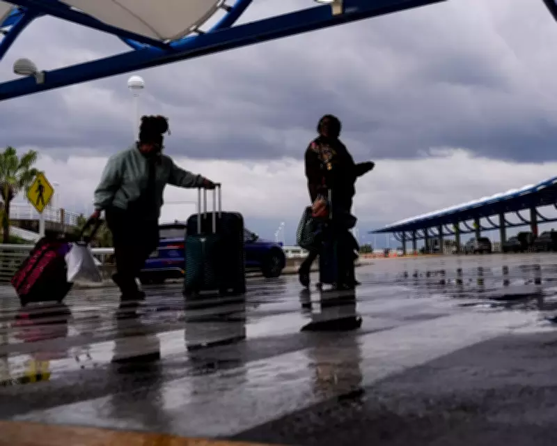 Winter Storm Paralyzes US Air Travel, Thousands of Flights Cancelled