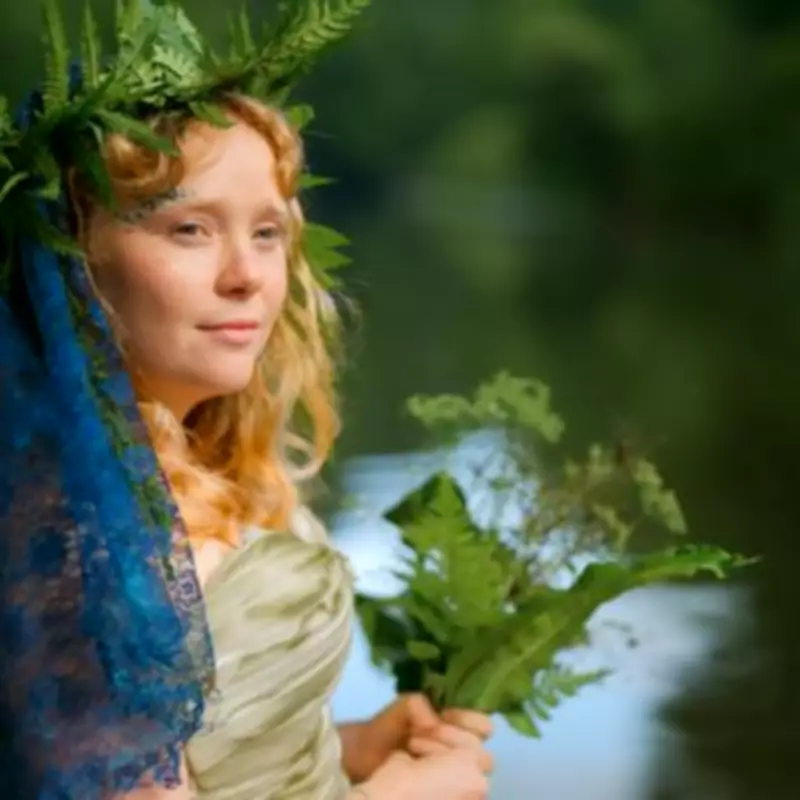 Woman Marries River Avon in Symbolic Ceremony to Fight Water Pollution