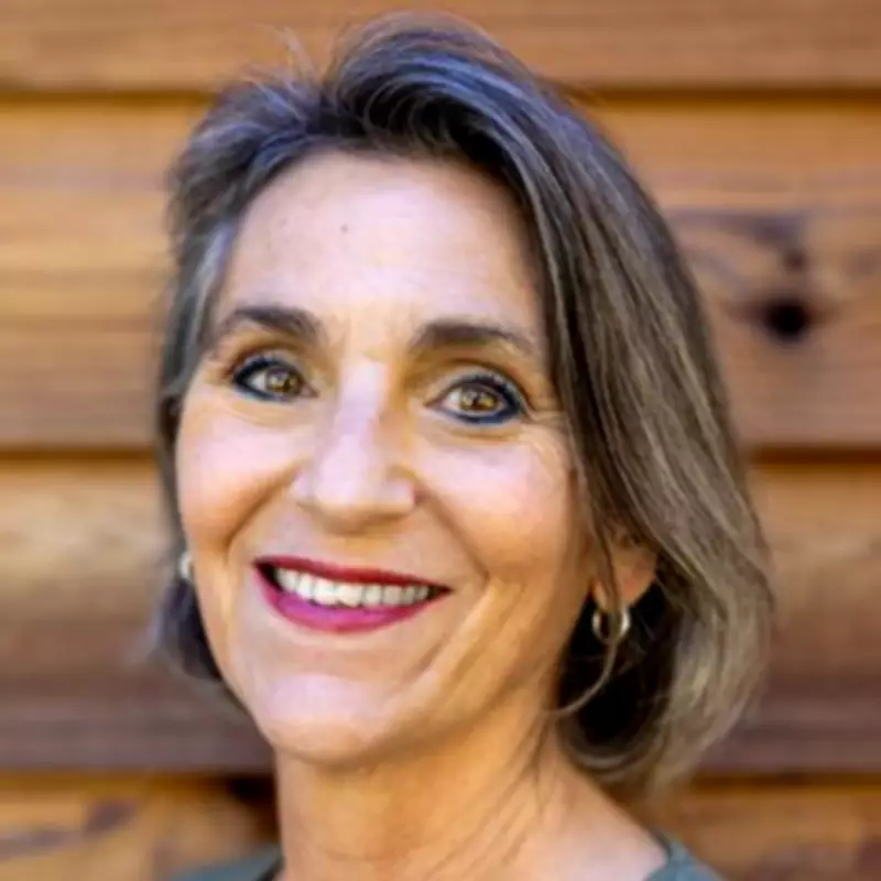 Woman's Near-Death Experience in 1982 Grants Her Paranormal Powers