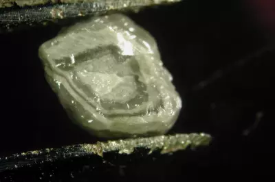 Chinese Scientists Synthesise First-Ever 'Hexagonal Diamond' Harder Than Natural Gems